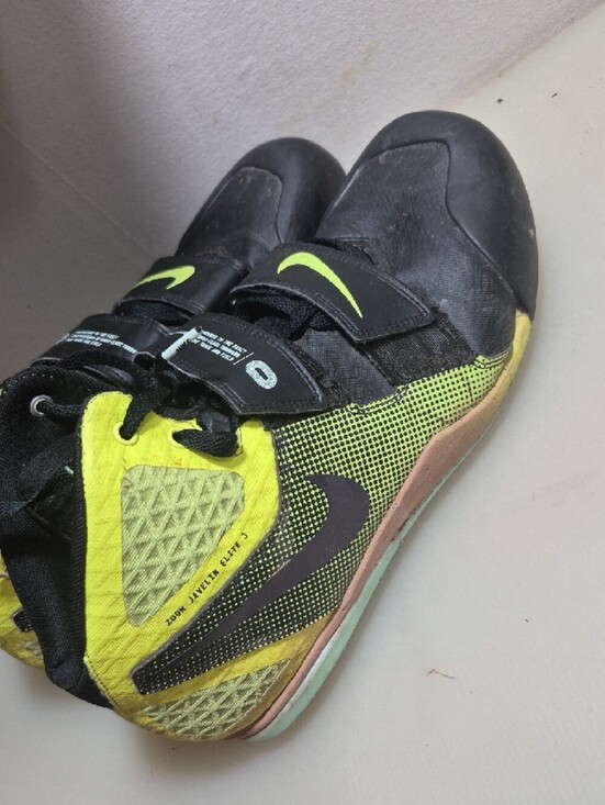 Nike Kids Black and Neon Yellow High-Top Sneakers main image 10